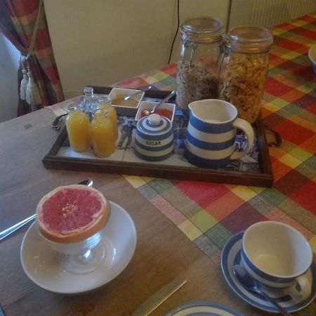 Bed and Breakfast L'Esquilon Chambre D'Hote Thiat Екстер'єр фото