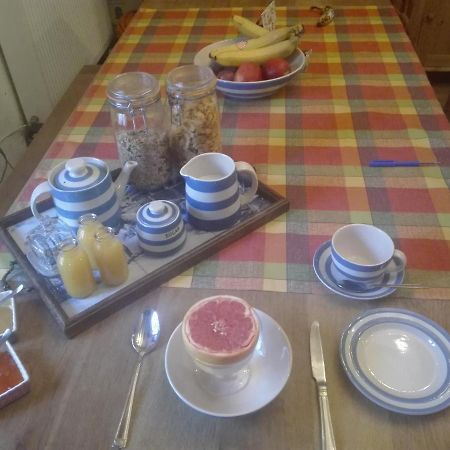 Bed and Breakfast L'Esquilon Chambre D'Hote Thiat Екстер'єр фото