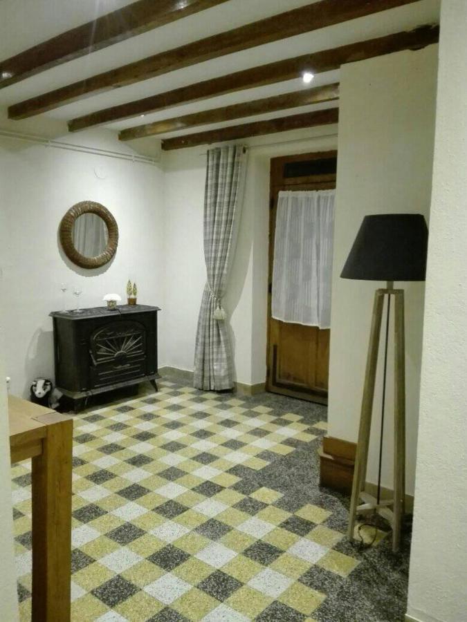 Bed and Breakfast L'Esquilon Chambre D'Hote Thiat Екстер'єр фото