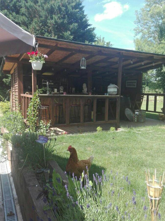 Bed and Breakfast L'Esquilon Chambre D'Hote Thiat Екстер'єр фото